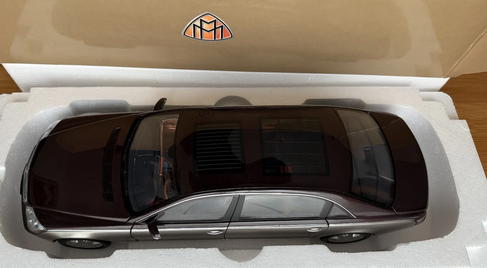 Maybach 62 braun gold metallic 1:18 OVP - Bild 4 von 4