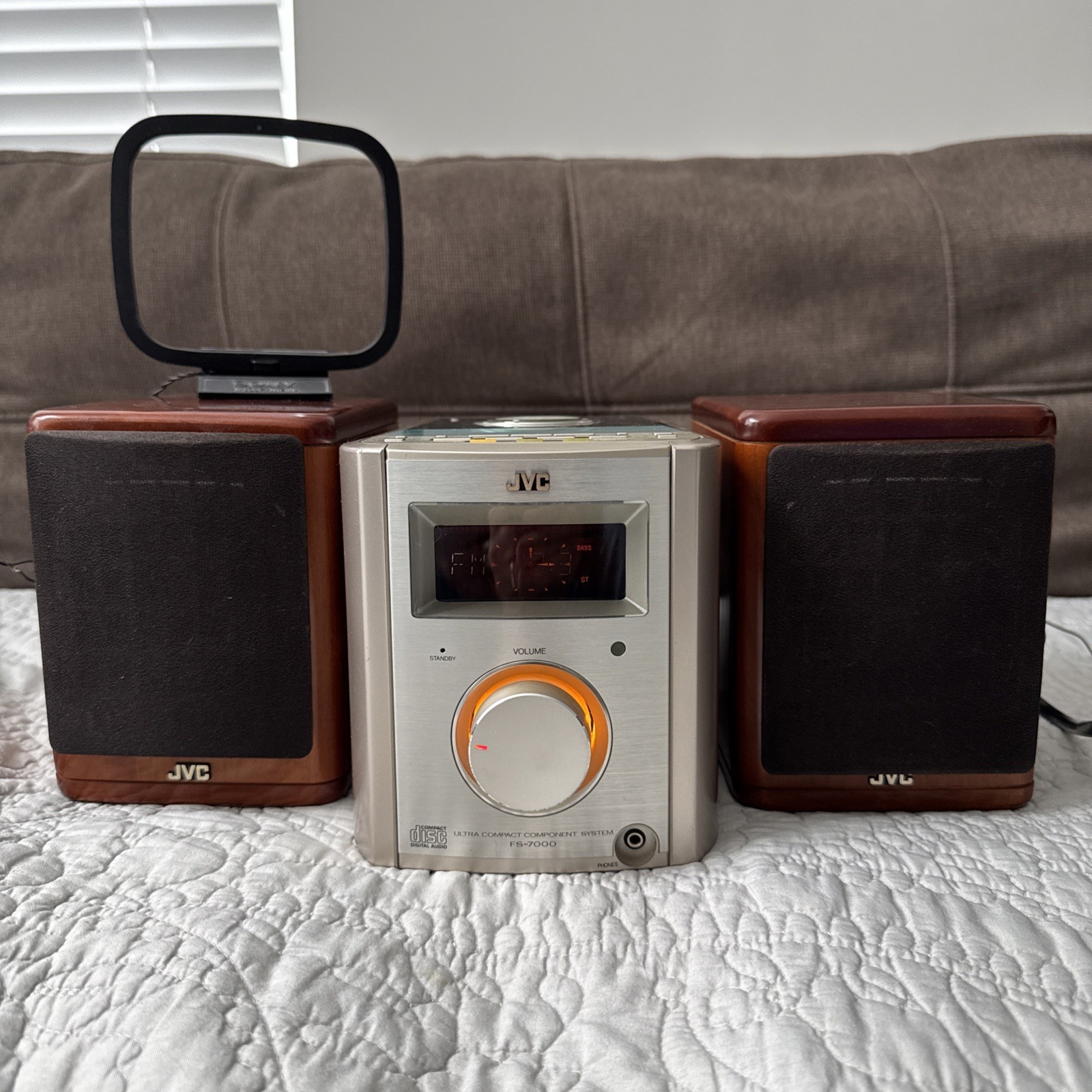 JVC Complete FS-7000 Micro Compact Bookshelf CD Component St