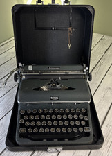 Vintage 1940s Royal Aristocrat Typewriter in its Original Carrying Case w/Key. thumbnail