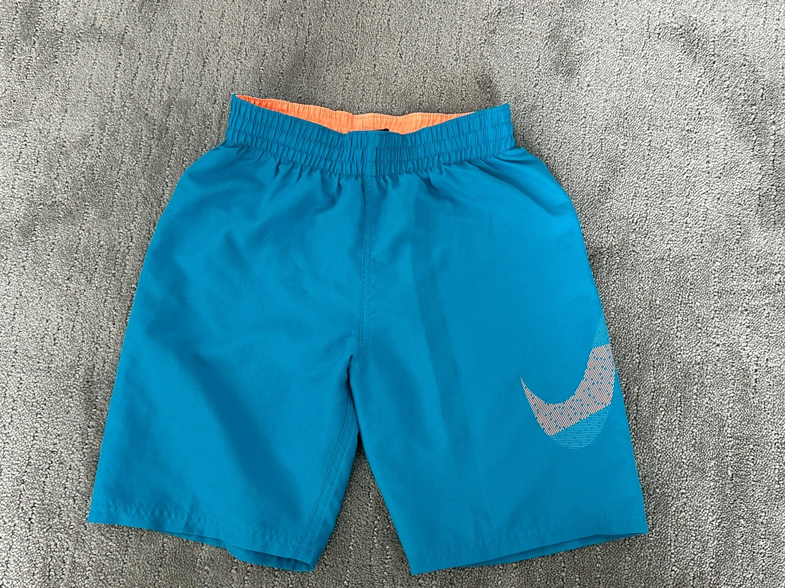 Picture 2 of 6