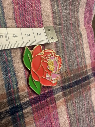 Peony Flower Enamel Brooch Pin Farmgirl Flowers 2024 Seasonal Limited Edition - 第 4/9 張圖片