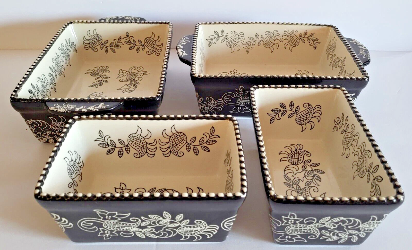 4 Piece Baum Stoneware Oven To Table Black/White Paisley Baking Dishes