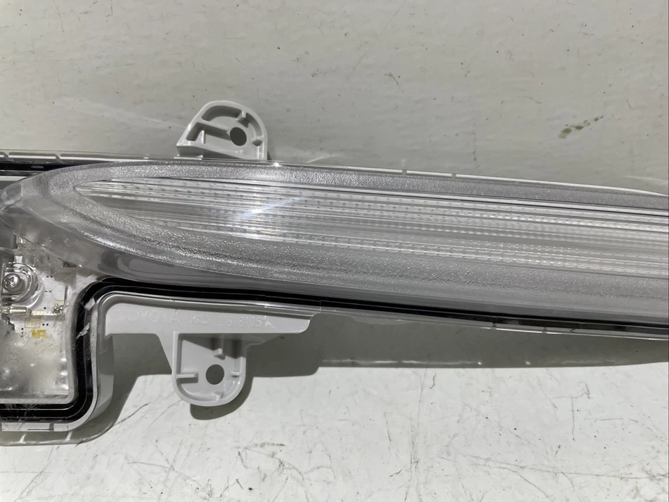 Toyota Corolla 2020-2022 LED DRL luz antiniebla pasajero derecho OEM 9154 Foto 3 de 4
