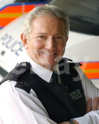 Das Bill (TV) Graham Cole ''Tony Stamp'' 10x8 Foto