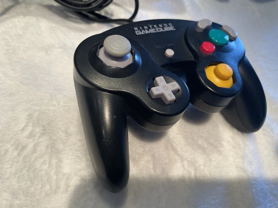 Nintendo GameCube Black Console With Controller and Cords Works Tested (Dol-101) - Image 4 of 4