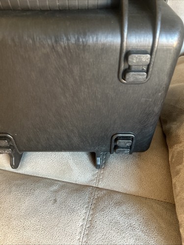 Explorer Cases 2717 With Foam Cut Out For Radio Mikes/CB Plus 3 Charging Trays - Picture 6 of 19