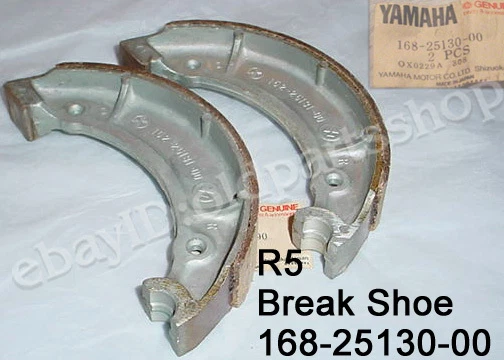 Yamaha YR1 YCS1 CS3 DS6 XS400 RD200 RD250 R5 Front Brake Shoes NOS 168-25130-00 Foto 2 de 2