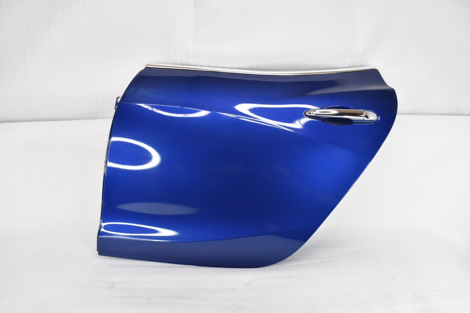 2014-2017 MASERATI GHIBLI REAR LEFT DRIVER SIDE DOOR PANEL SHELL Without Glass