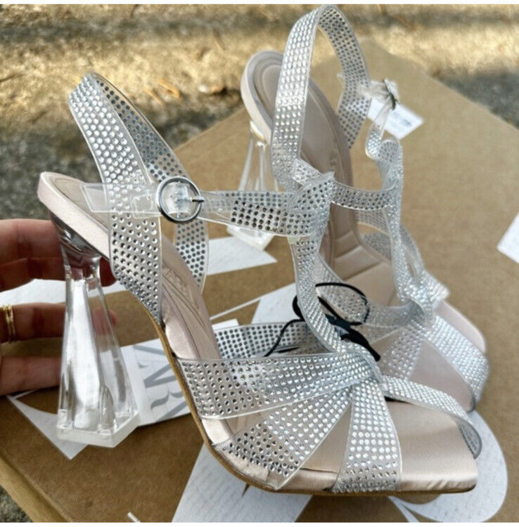 Zara vinyl heeled cage sandals 3321 010 | eBay Zara vinyl heeled cage sandals 3321 010 | eBay