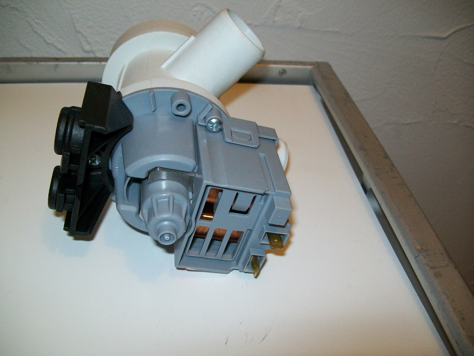 Pumpe Ablaufpumpe Geschirrspüler Spülmaschine Für AEG Electrolux 8996 1172497008 Merloni 615001942 Quelle Privileg 00708495~6