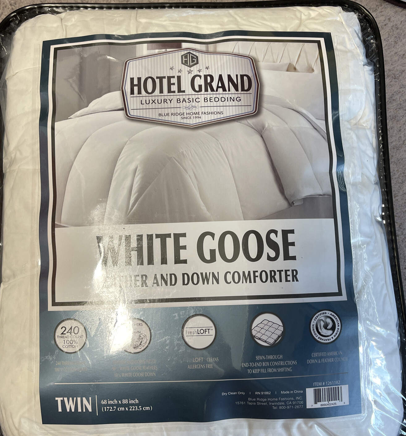 Hotel Grand White Goose Twin 240 Thread Count Feather/Down Comforter