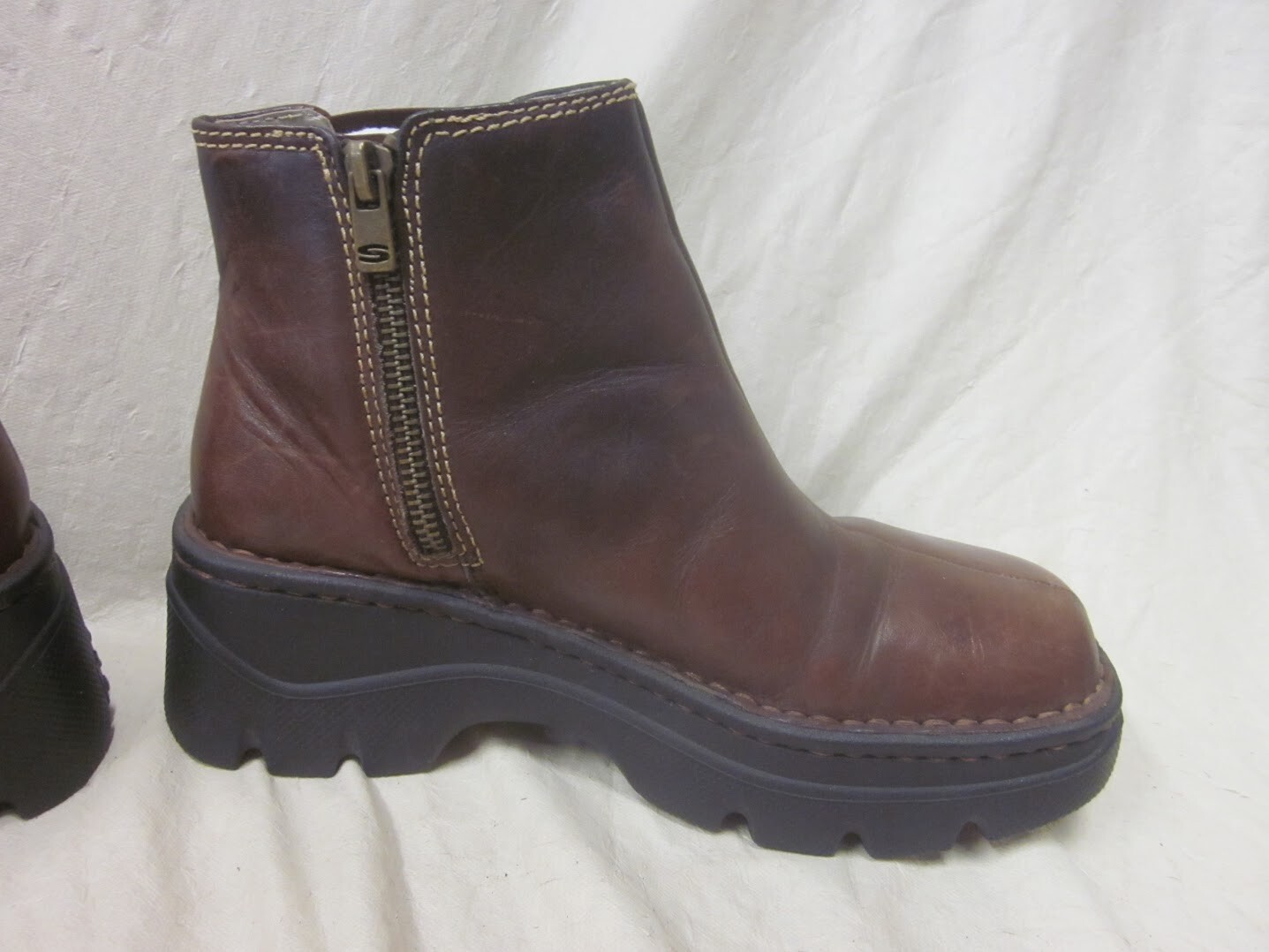 Vintage Skechers Chocolate Leather Side Zip Boots… - image 2