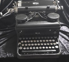  1934 ROYAL Typewriter H-1695142 Bank Banker Vintage  thumbnail