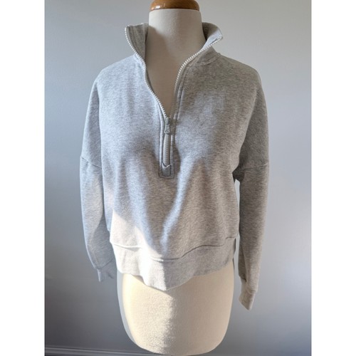 Women’s Fabletics quarter zip sweater size Xsmall