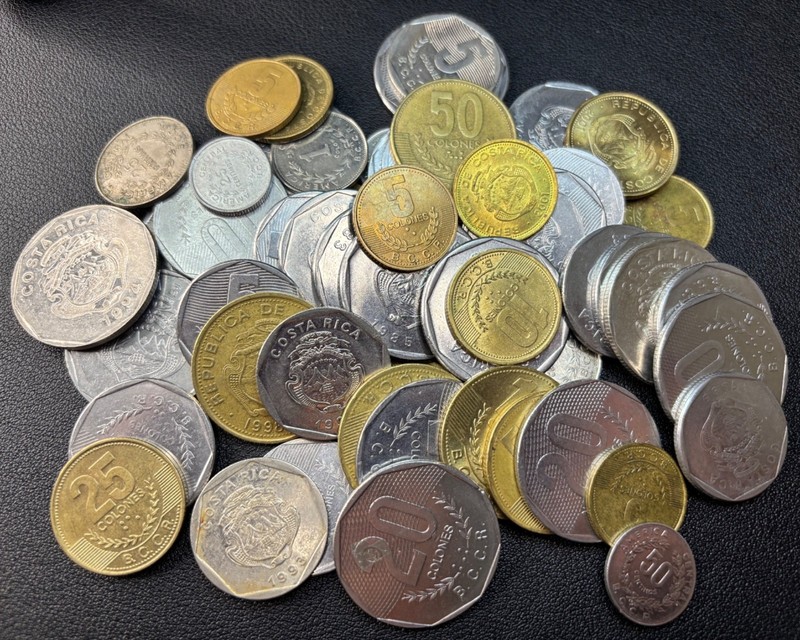 Costa Rica Colones - 1-100 Colones - Mixed Coin Lot - Approx. 1 LB