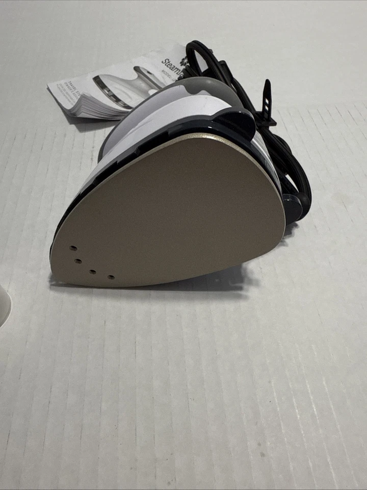 Steamfast i3 Travel Steam Iron, Compact and Portable, White New Free Shipping - Image 2 of 4