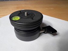 Tripod Leveling Base 60mm 1/4 - 3/8"