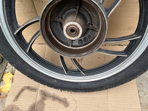 yamaha rd350lc rd250lc genuine 250lc rear wheel cheap to clear .. - Picture 3 of 4