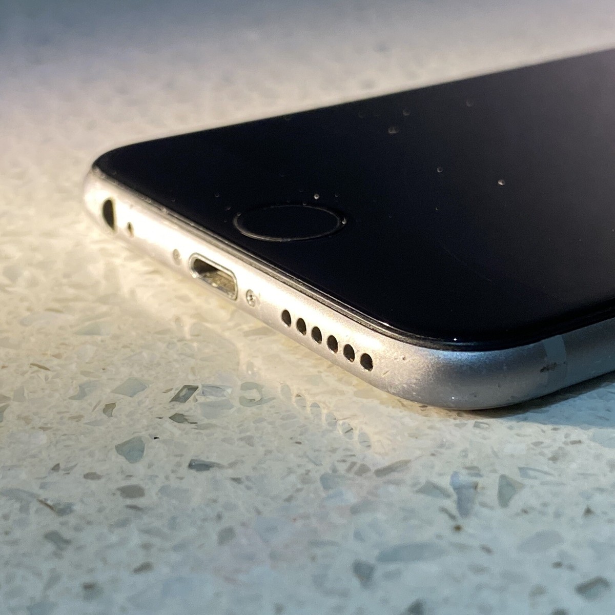 携帯電話本体 iPhone6 128GB Apple iPhone 6 16GB 128GB Unlocked Verizon Att GSM/CDMA LTE