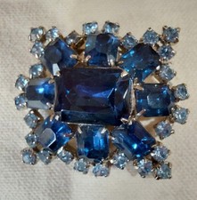 1950s Vintage Shades Of Blue. Rhinestone Brooch