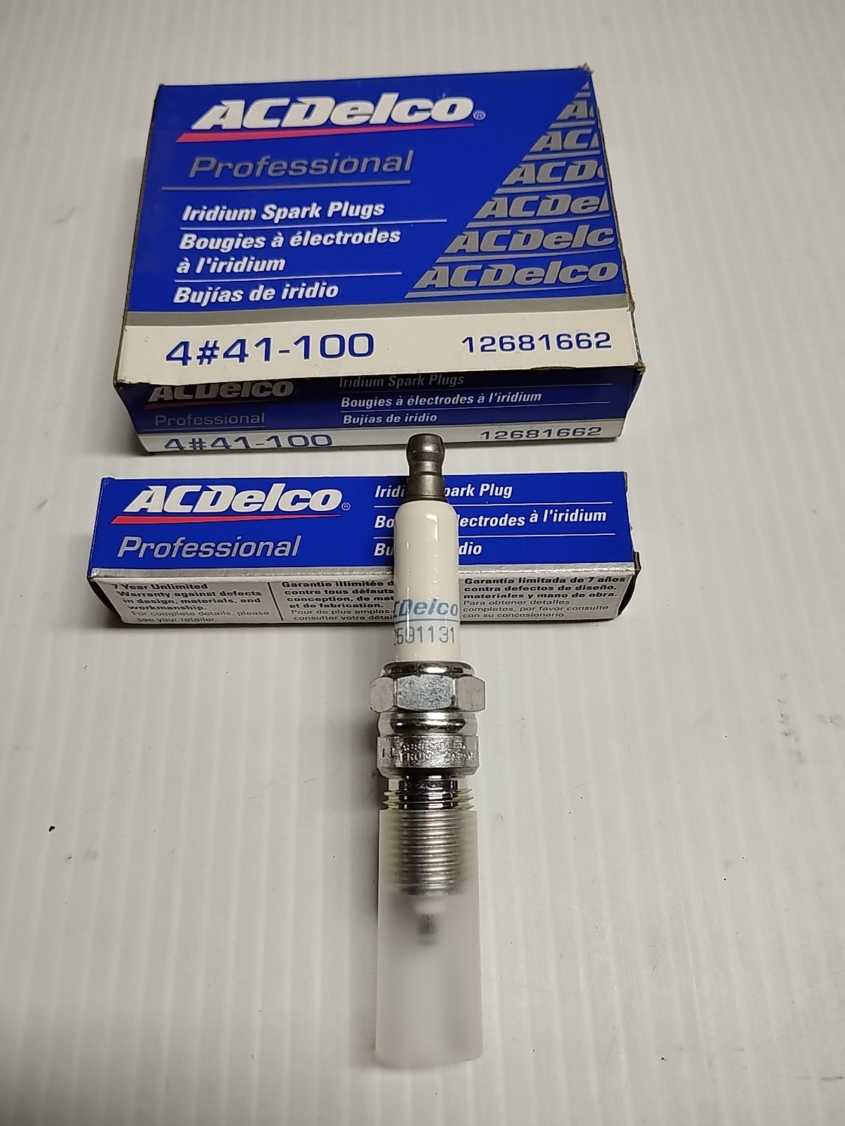 NEW OEM GENUINE GM 12681662 ACDelco 41-100 Iridium Spark Plugs 4 Pack