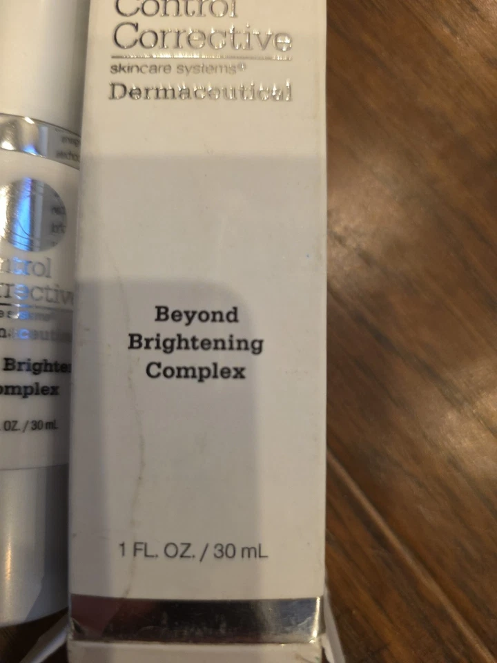 Control Corrective Beyond Brightening Complex, 1 fl oz 03/2027 - Image 2 of 4