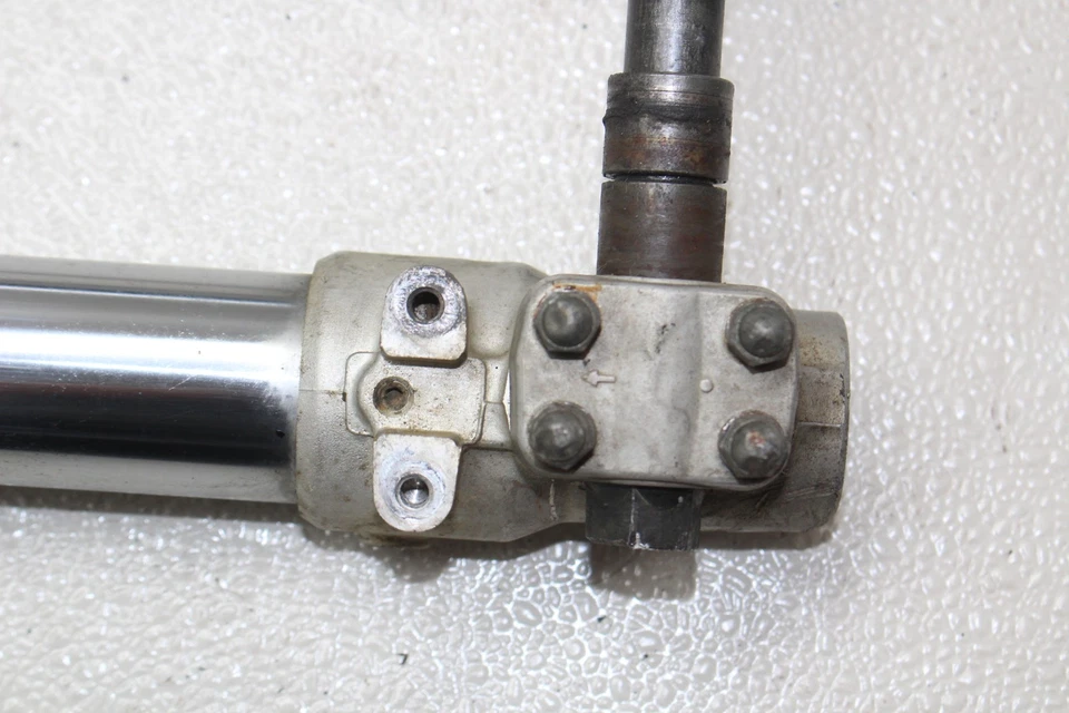 93-94 SUSPENSIÓN DELANTERA DERECHA IZQUIERDA YAMAHA YZ250 AMORTIGUADORES Foto 2 de 4