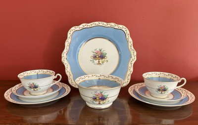 E Brain & Co Foley China Blue Fruit Bouquet Tea for Two 1930 Bodenstempel - 8 Stück