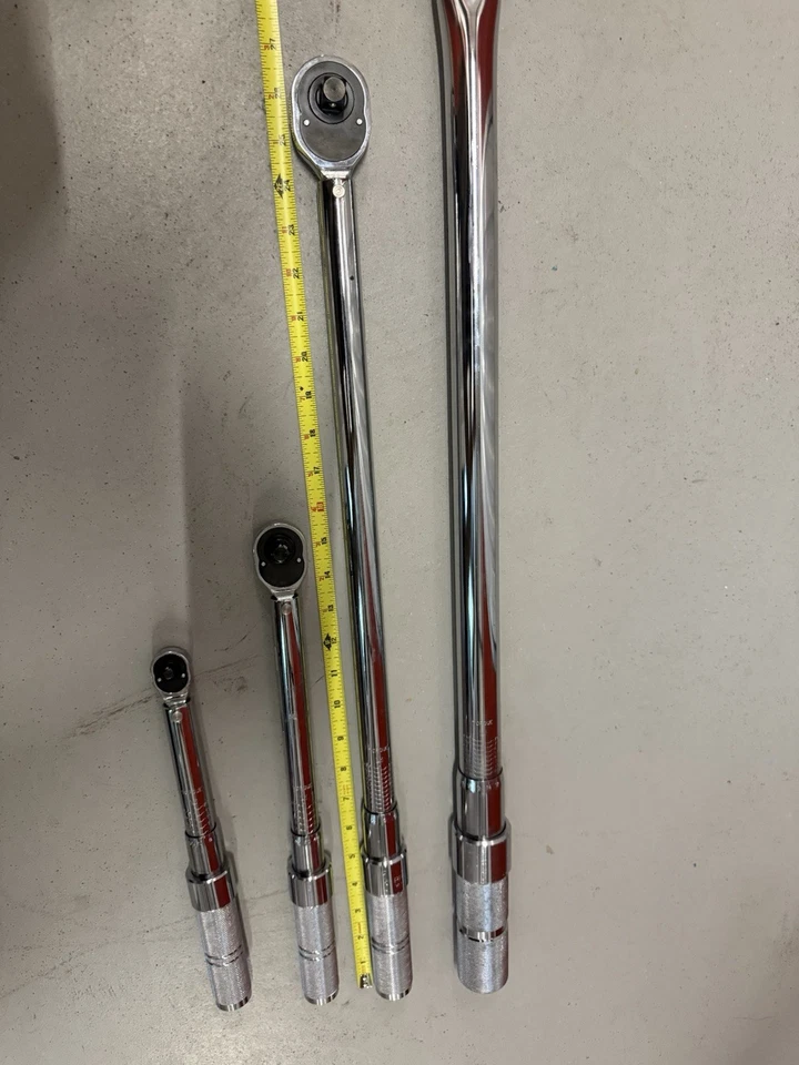 Dual Way 3/4 1/2 1/2 Drive Torque Wrench 110-600 lbs. Set of 4 - Image 2 of 4