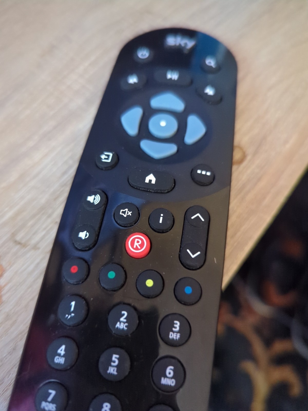 Sky Q Non-Touch Remote Control - Black