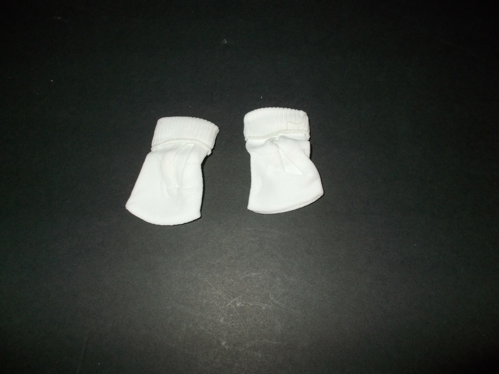 SAOLA BAMBOLA BAMBINI MASS PROD CALZE BIANCHE SOLO UN PAIO