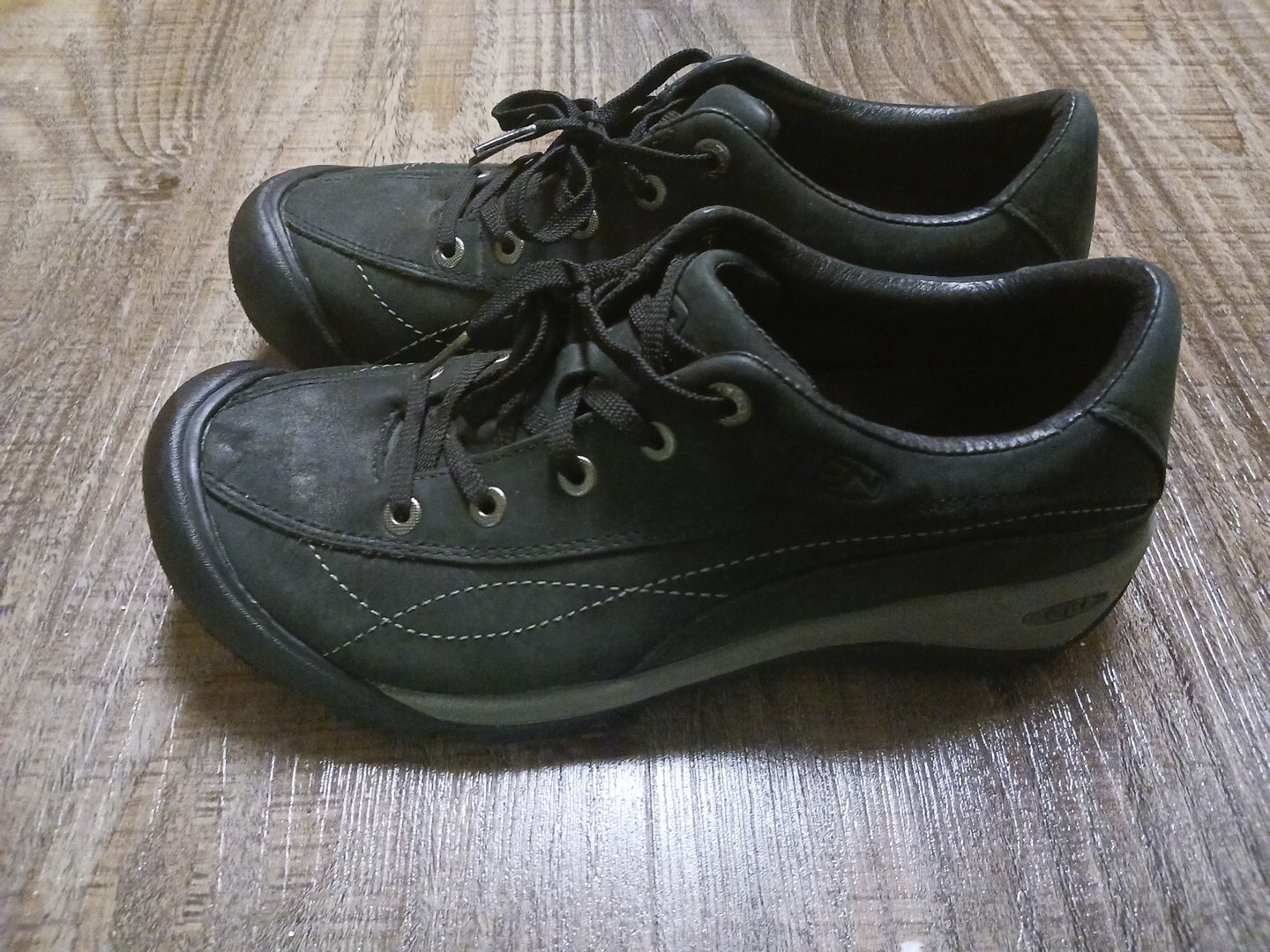 Keen Toyah scarpe da donna 8 5 M nere 53001 BLCK in pelle escursionismo Oxford