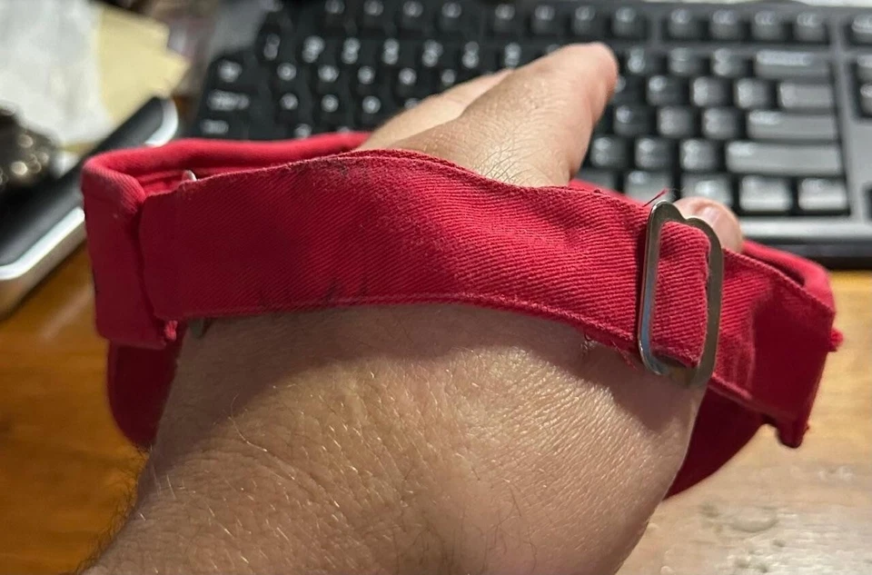 Boné viseira de pesca ajustável vermelho peixe Southern Tide #8R - Imagem 3 de 4