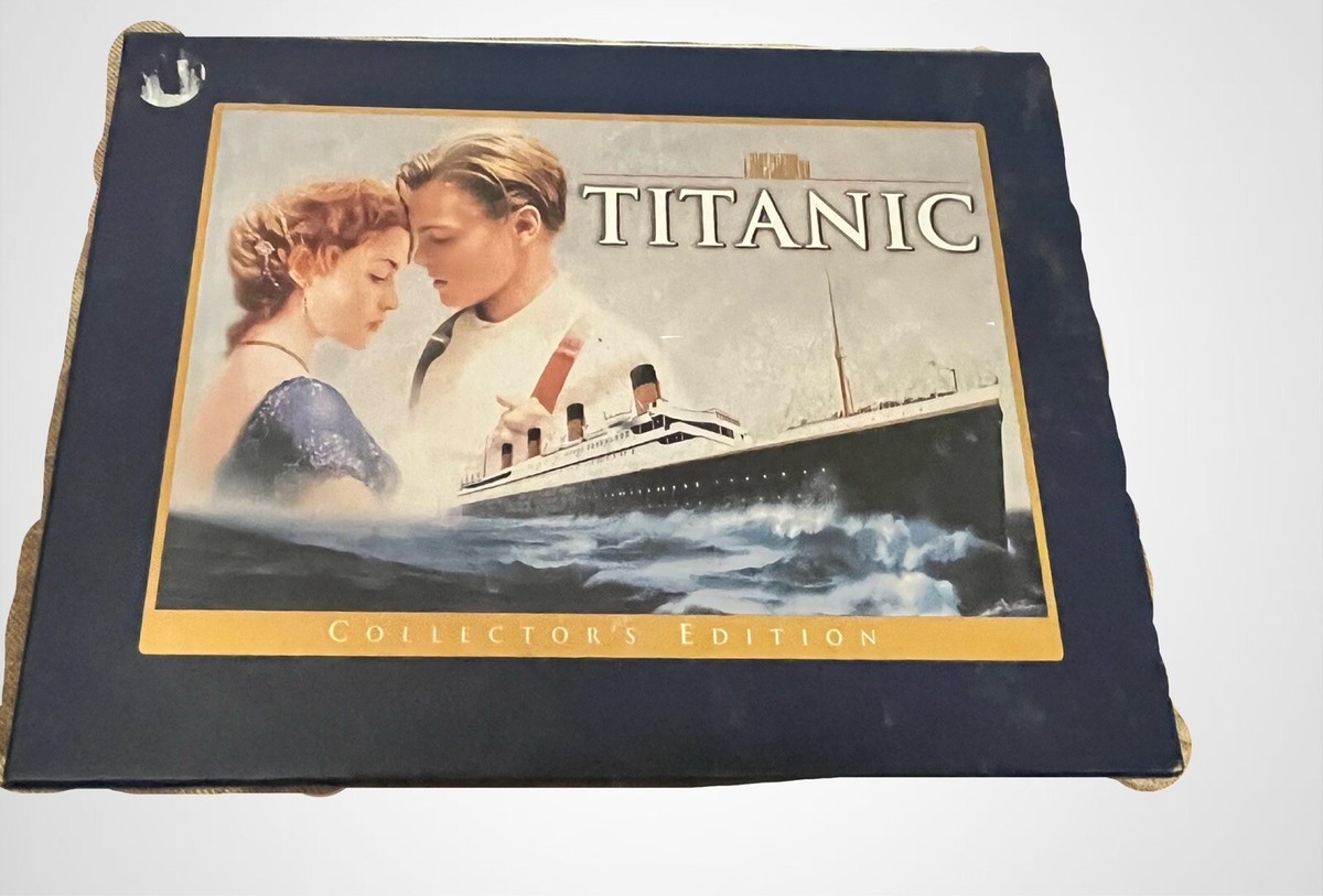 Titanic Collectors Edition VHS Gift Set 2 Tapes Movie Photo Book
