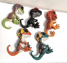WowWee Fingerlings Dinosaur Lot Funko pop-5 Ty39