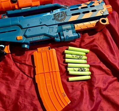 Nerf Zombie Strike Zed Squad Longshot CS-12 Blaster