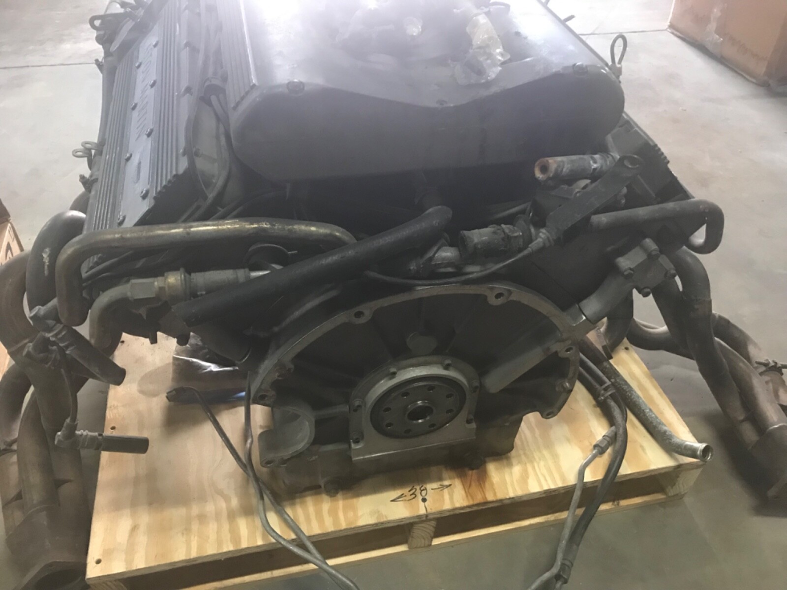 Aston Martin V8  1990 to 2000 -Aluminum- 32 valve = Complete with Accessories