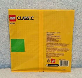 LEGO Classic GREEN BASEPLATE 10700 Supplement for Building, Playing: BRAND NEW