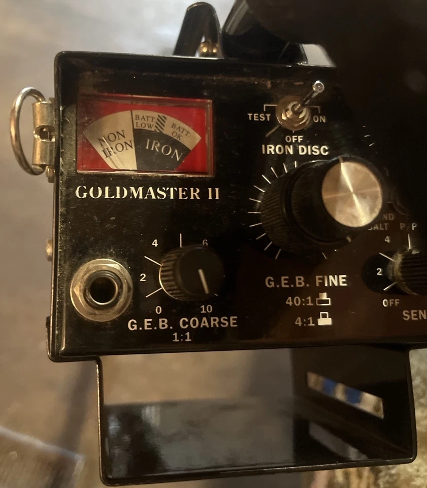 Garrett Goldmaster 24K Metal Detector w/ Waterproof Coil - Image 3 of 4