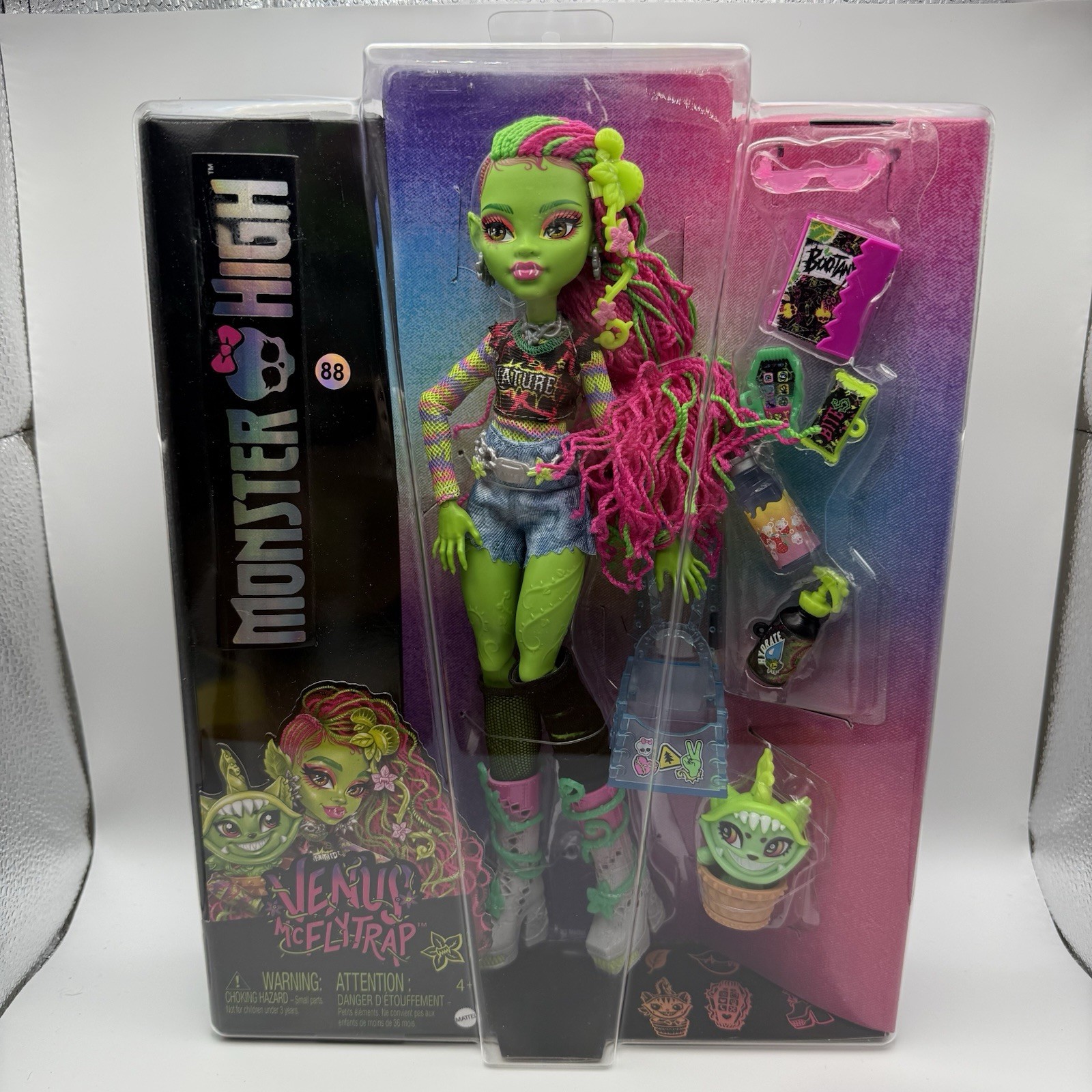 Monster High Venus McFlytrap W/Chewlian 12" Doll + Clothing 