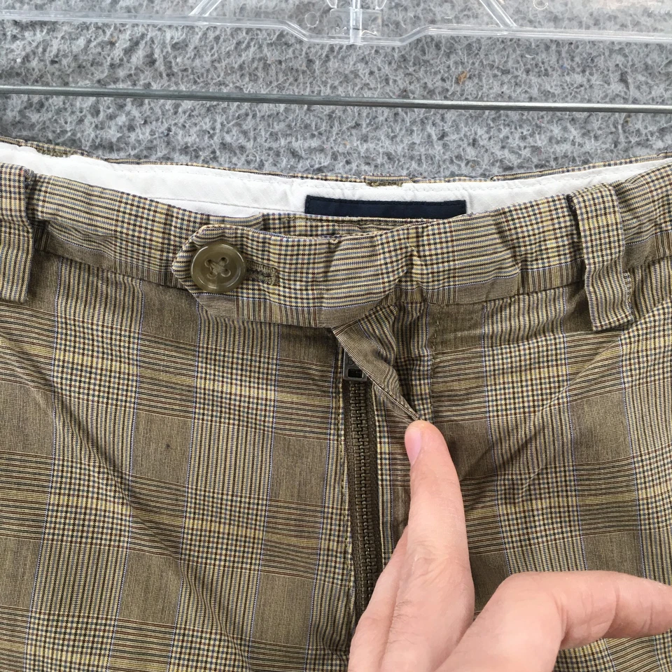 Banana Republic Chino Shorts Mens 32 (actual 32x9) Multicolor Plaid Cotton Zip - Image 3 of 4