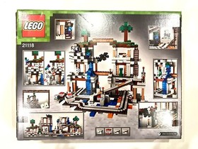 LEGO Minecraft: The Mine (21118) New Retired Rare Creeper Zombie Steve Spider