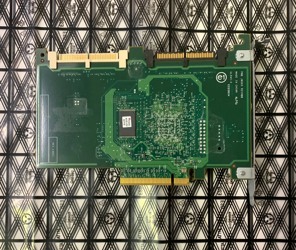 Dell P/N 0JW063 PWB JW065 Rev A00 PERC 6/iR SAS Adapter Card Model UCS-61 - Image 2 of 4