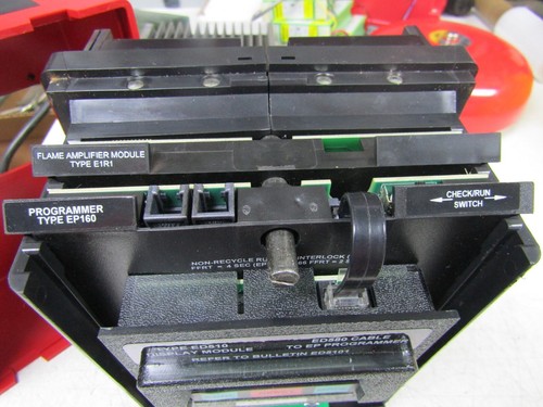 FIREYE FLAME MONITOR EB700 E1R1 VERSTĂRKER EP160 PROGRAMMIERER ED510 DISPLAY ED580 - Bild 3 von 16