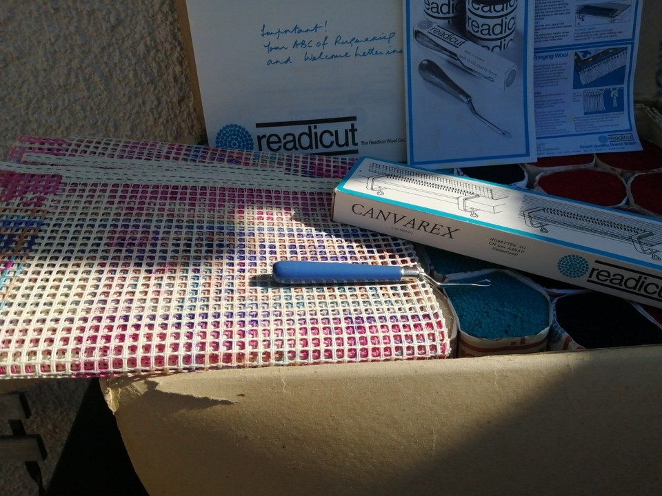 Vintage Readicut Rug Kit 27"x 54" (68x137cm) Complete in Original Box