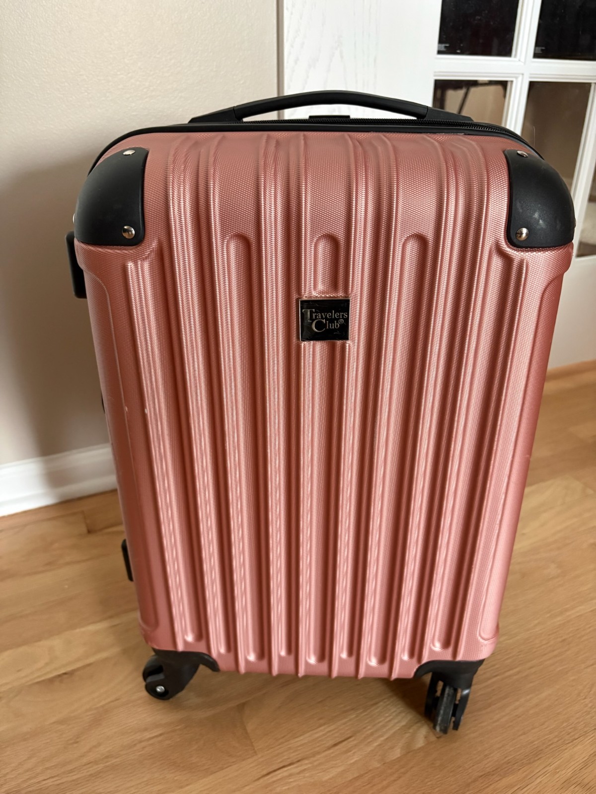 Travelers Club Hard 22" Luggage Check In Size Suitcase Mauve