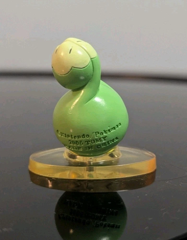 Budew Pokemon TOMY Monster Collection DP Rare figure with Base - Image 3 of 4