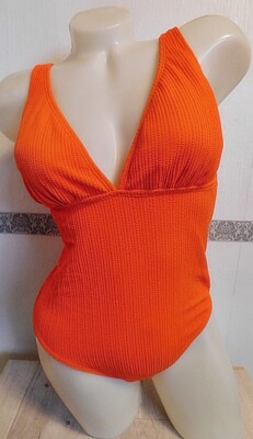Primark Badeanzug Gr.40 komplett gefüttert hoher Rücken