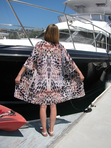 NWT Woman's Size S/M Animal Print Kimono Style Long Jacket - Picture 2 of 10