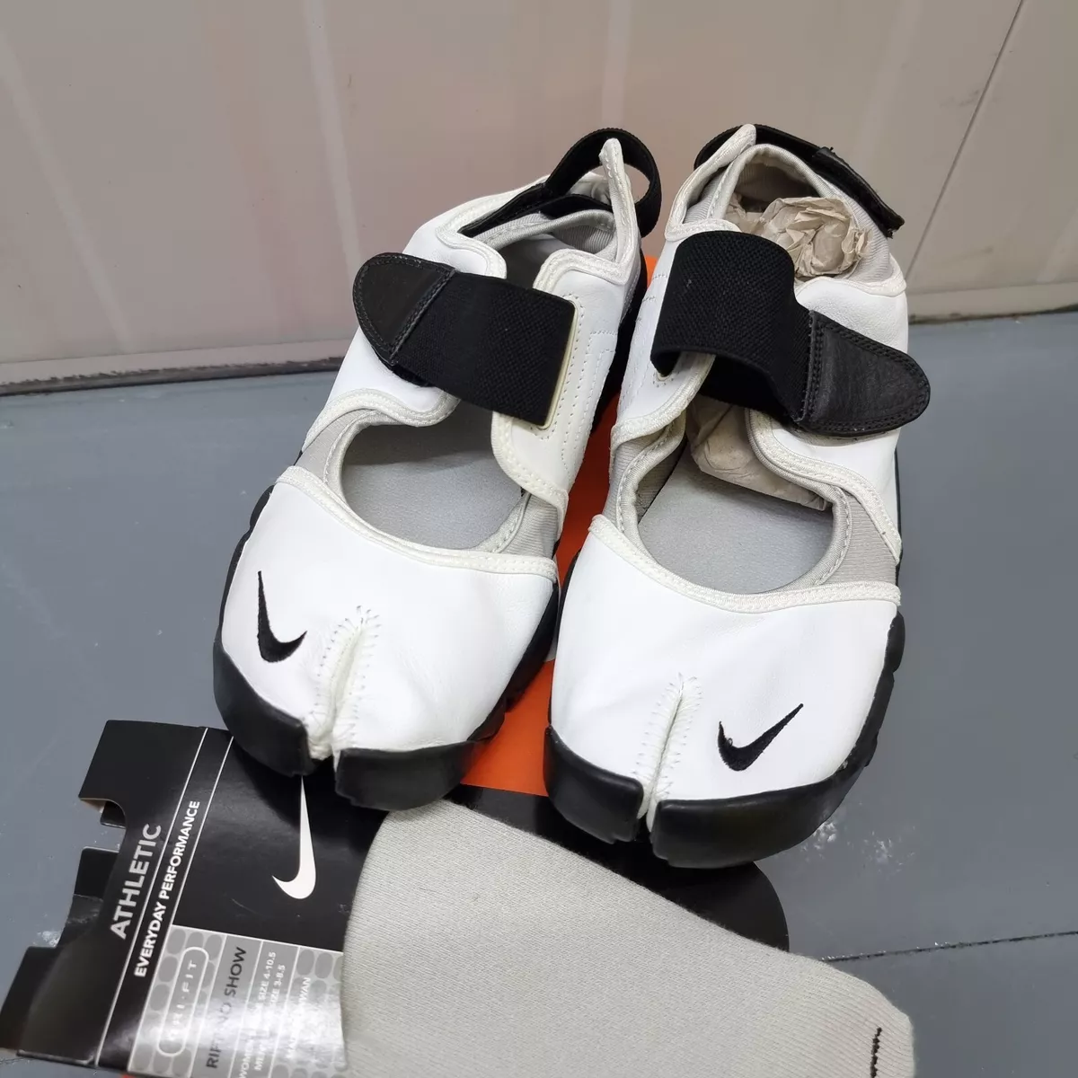 Mens nike top air rift trainers